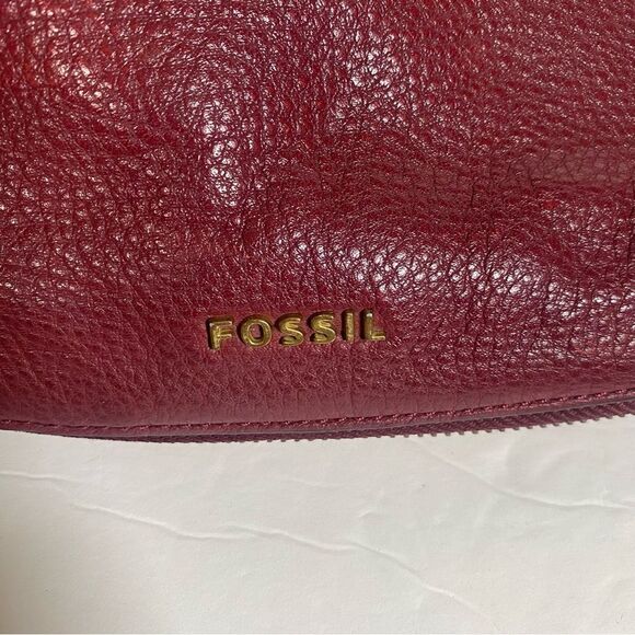 Fossil Vintage Burgundy Pebble Leather Purse W/Adjustable Zipper Sides - Picture 5 of 14